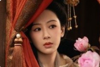 刘诗诗为杨紫包场：娱乐圈暖心互动背后的真挚情谊
